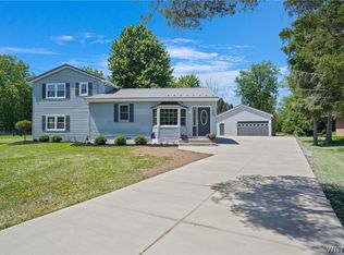 6051 Tonawanda Creek Rd, Lockport, NY 14094