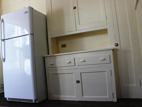 Kitchen (continued) - a lot of shelves