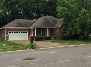 1504 Curling Dr, Bowling Green, KY 42104
