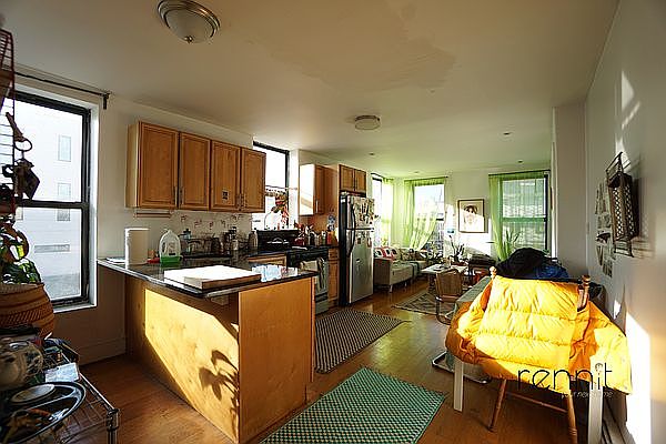 1st image of 453 Franklin Ave #3A