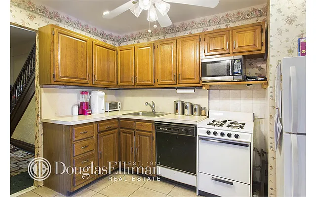 Sold by Douglas Elliman | media 4