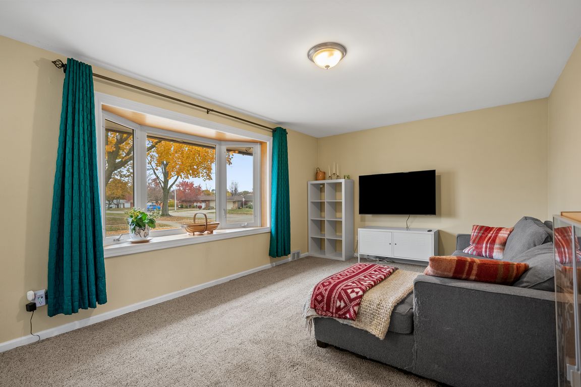 next background image