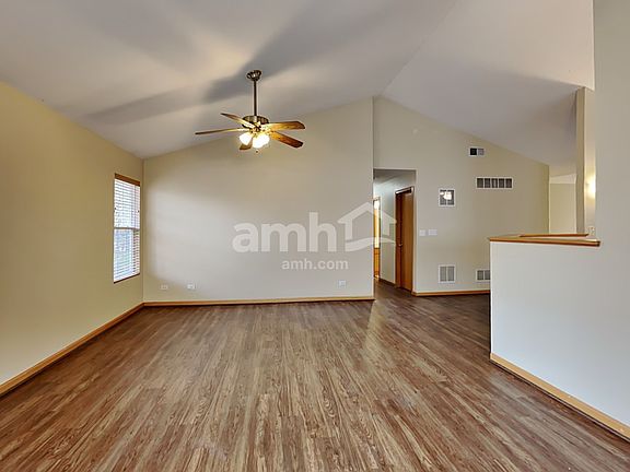 4th image of 1057 Sheridan Cir