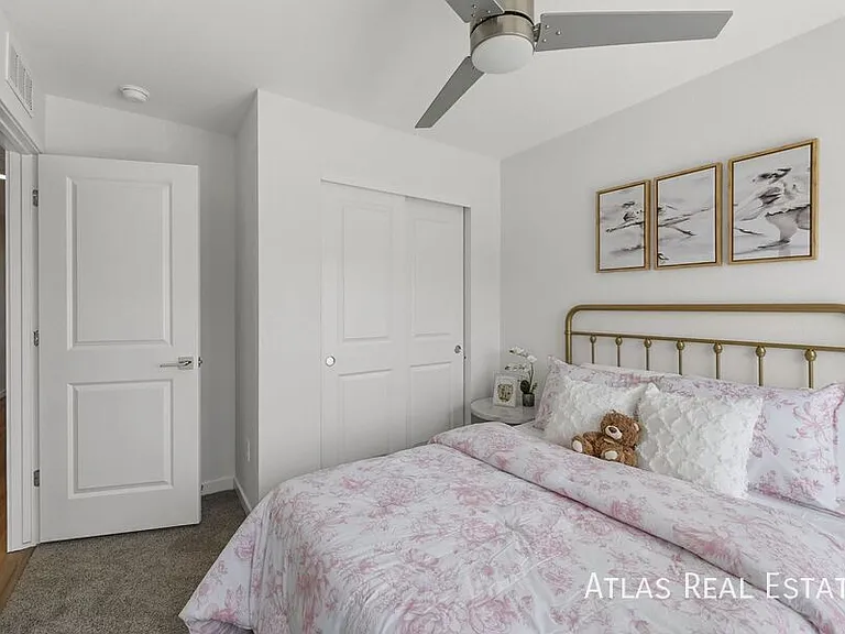 Akron Townhomes — Photo 7