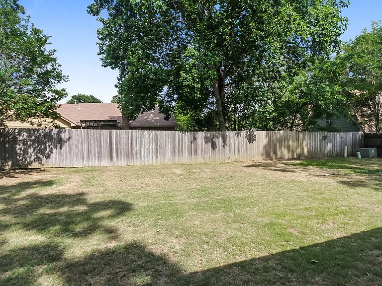 7308 Alexander Rd — Photo 17