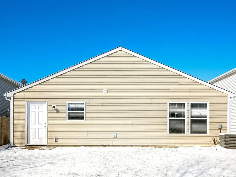 10860 Wymm Ln — Photo 25