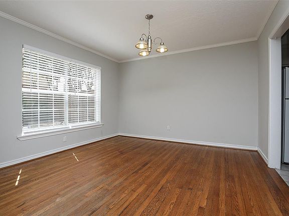 4th image of 1820 Binz St APT 3