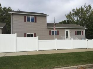 1001 8th Ave W, Williston, ND 58801