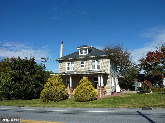 2nd image of 1001 Delta Rd
