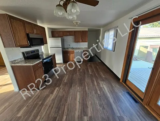 110 Star Ln — Photo 4