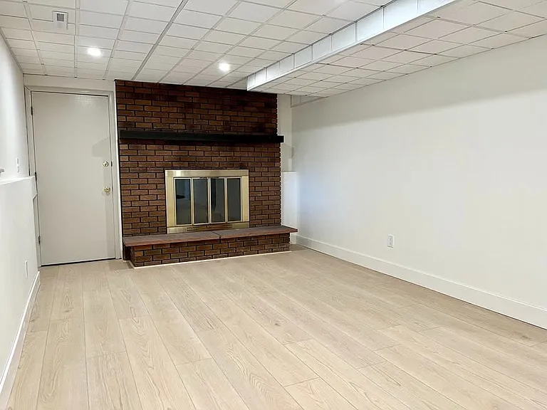 919 Yeager Pl #2 — Photo 8