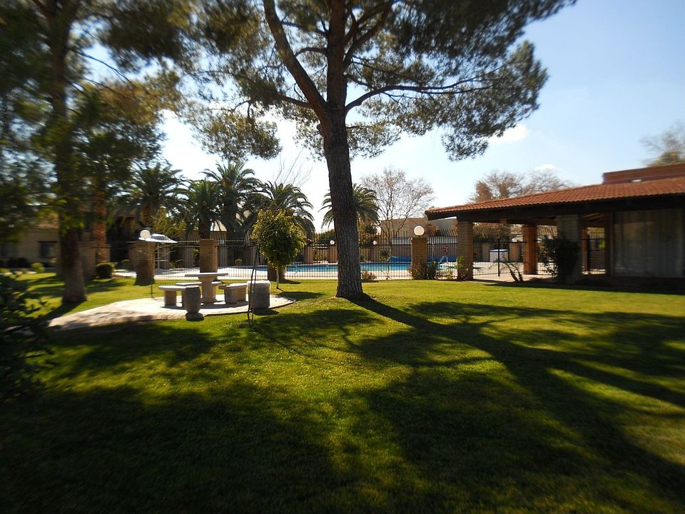 Main Pool & Rec Cntr