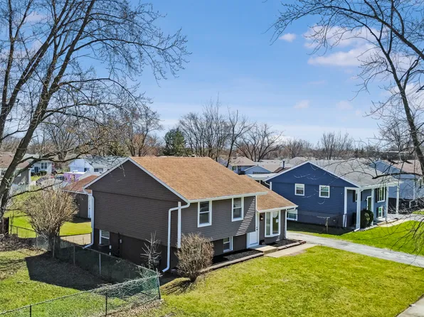 127 N Cedar Ln, Glenwood, IL 60425