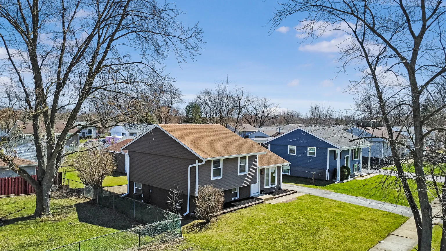 127 N Cedar Ln photo 1