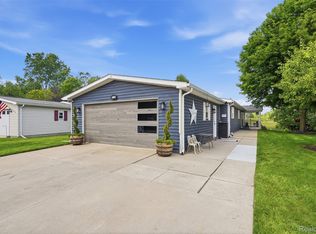 865 Beach Buggy Ln, Linden, MI 48451