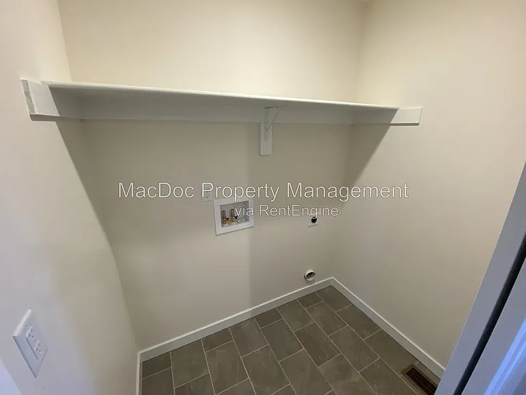 170 Forest Grove Rd — Photo 11