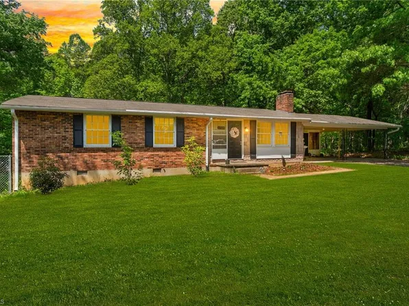 1765 K Fork Rd, Madison, NC 27025