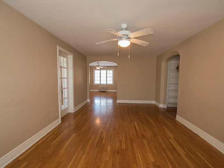 1158 N Marion St — Photo 3