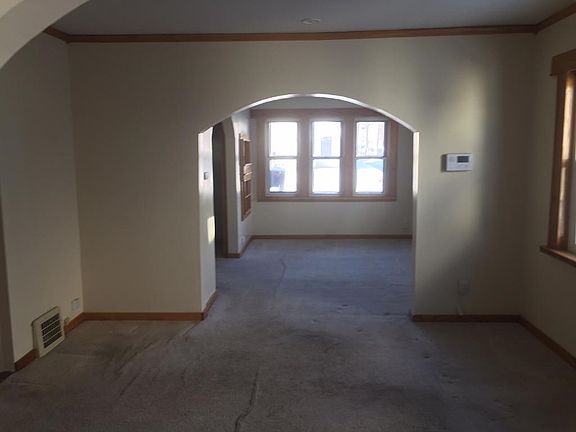 4th image of 1526 Penn Ave N
