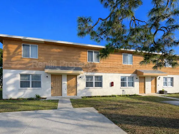 4479 Frankie Ct, North Fort Myers, FL 33903