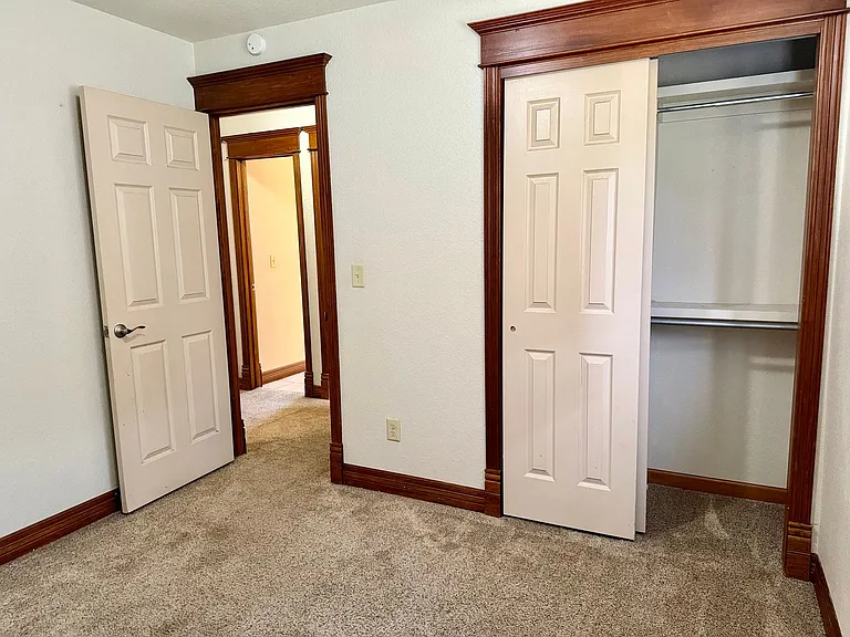 1628 Azalea Dr #4 — Photo 8