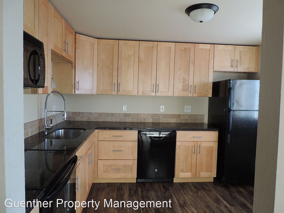 1st image of 1420 E Dalton Ave