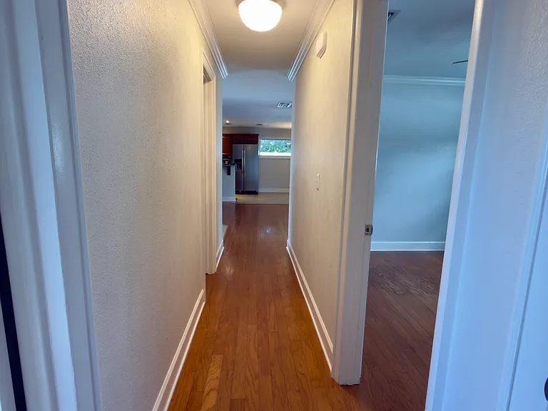 1033 Hermosa Dr — Photo 18