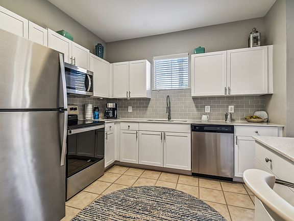 5th image of 12011 Citrus Falls Cir #1-305