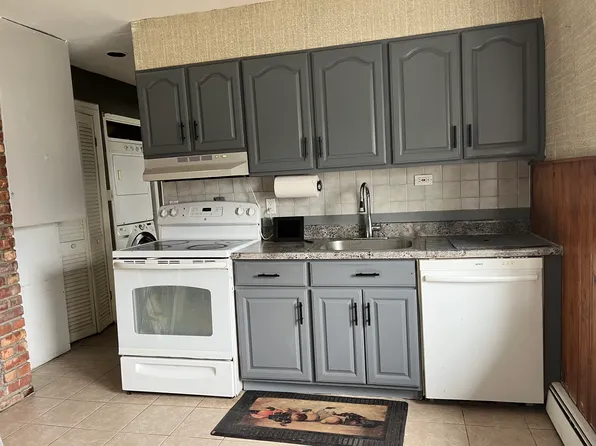 (undisclosed Address), Levittown, NY 11756