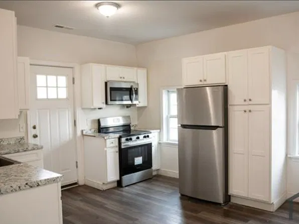 22 Brewster St #2, Waterbury, CT 06704