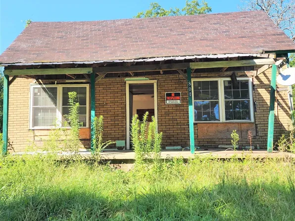 801 10th St, Mena, AR 71953