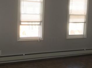 6268 60th Rd, Maspeth, NY 11378