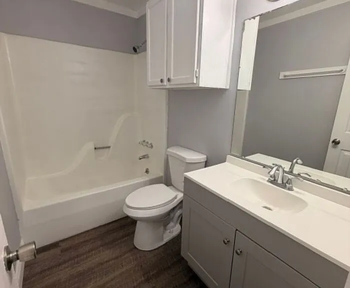 168 Sherman Dr — Photo 3