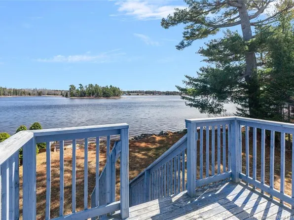 28 Irving Beach Ln, Westmorland, NB E4M 2Y4