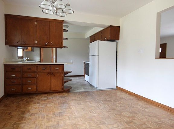 3rd image of 12023 W Elmwood Dr