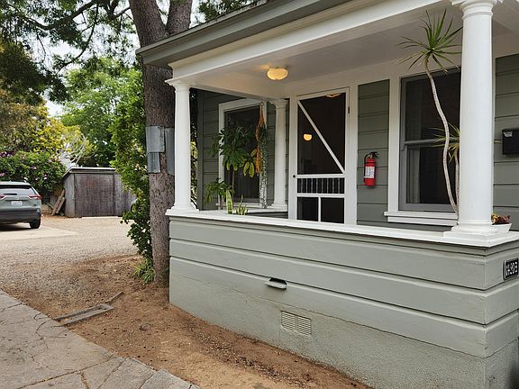 2nd image of 1420 De La Vina St #B