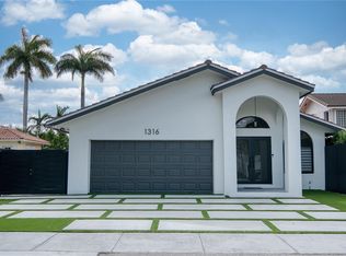 1316 SW 139th Pl, Miami, FL 33184