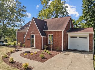 25 Locust Ln, Pittsburgh, PA 15241