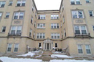 2nd image of 2606 W Glenlake Ave #2