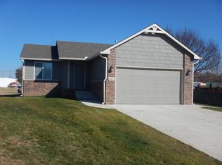 517 N Elm St, Goddard, KS 67052