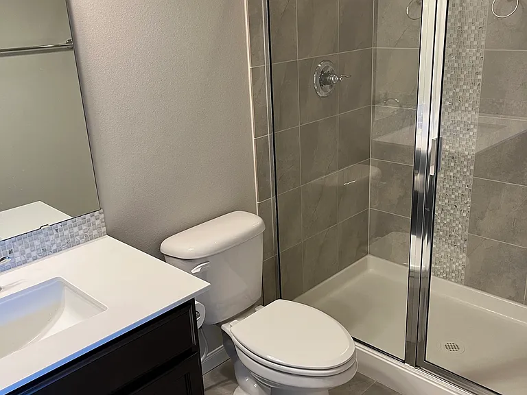 2412 NE Boulderstone Ct — Photo 9