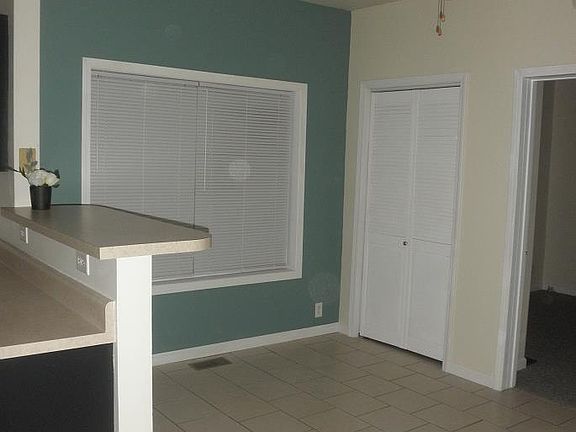 5th image of 125 E Wineman St