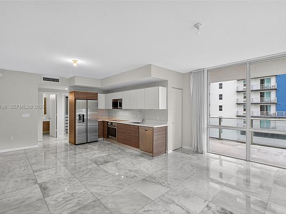 5th image of 1010 SW 2nd Ave #603