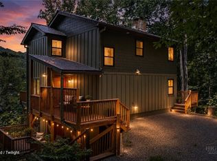 549 Clubhouse Dr, Banner Elk, NC 28604