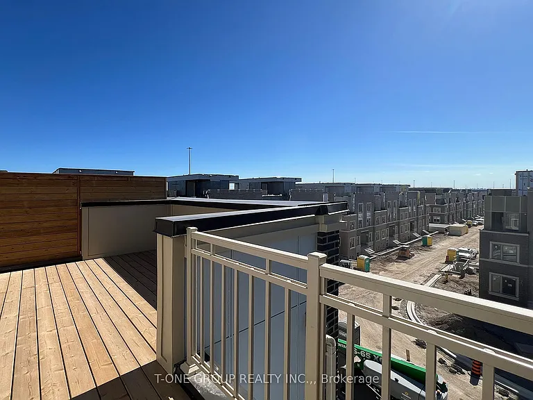 90 Honeycrisp Cres #Townhouse 362 — Photo 28