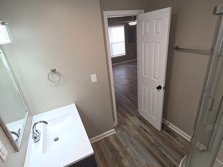 440 E Deaderick St — Photo 13