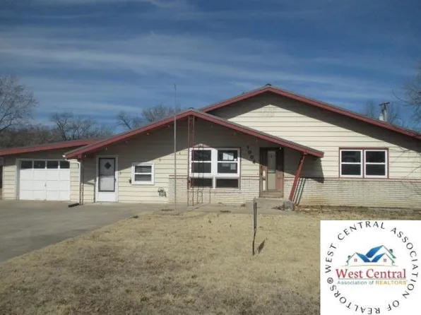 1004 Sycamore Dr, Warsaw, MO 65355