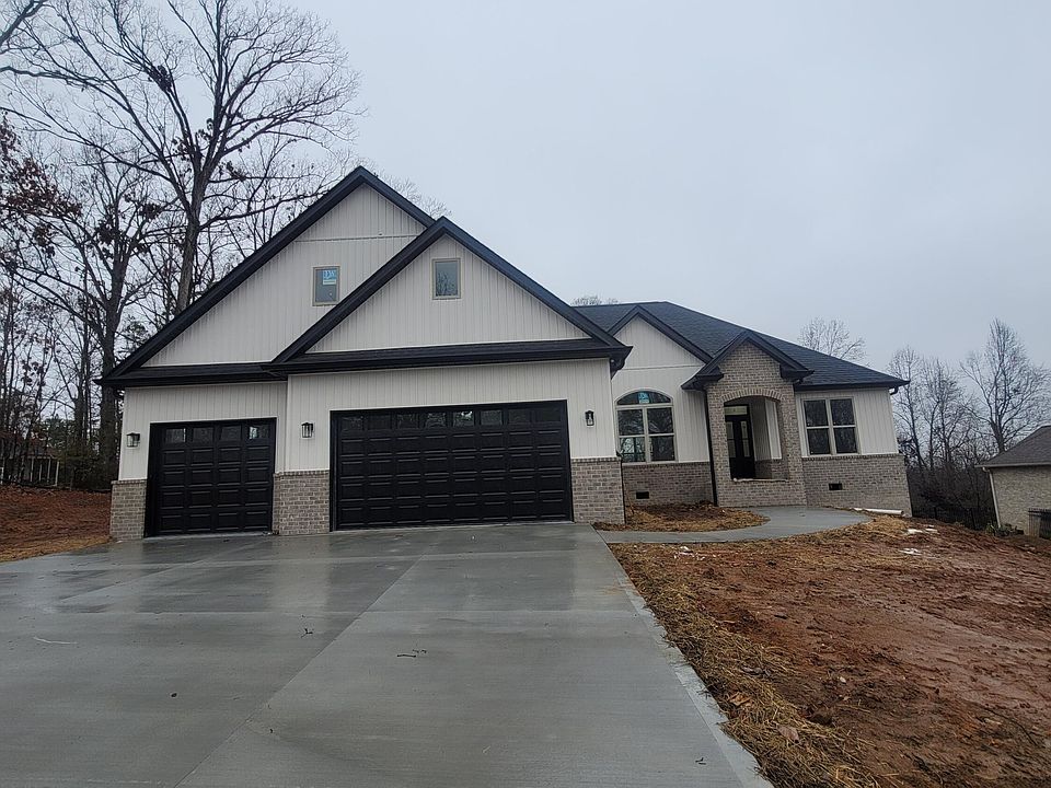 1st image of 405 Skiatook Ln