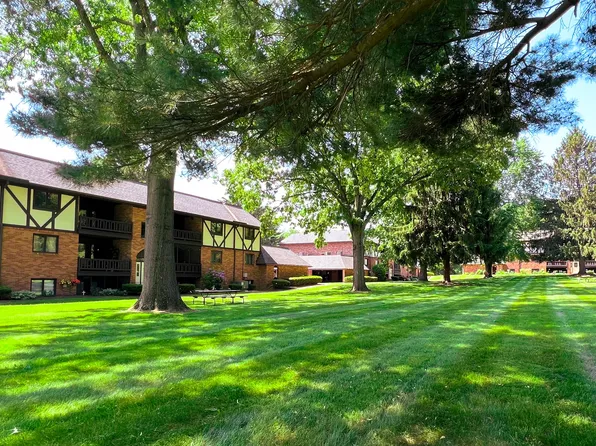 Carriage Hill Apartments