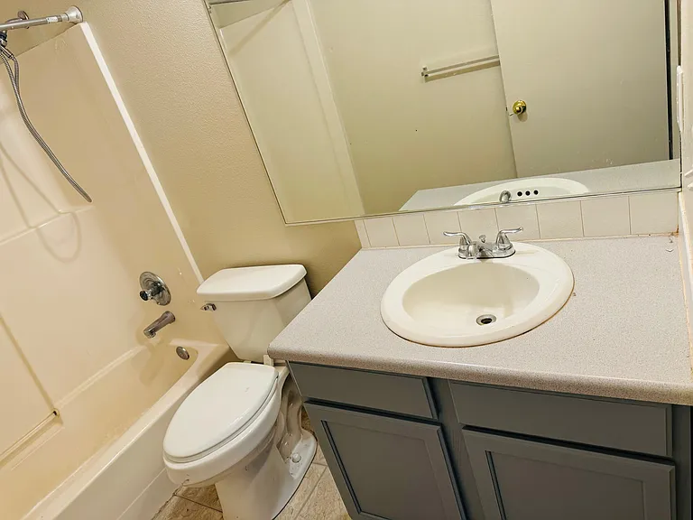 4556 NE 119th Ave #10 — Photo 14